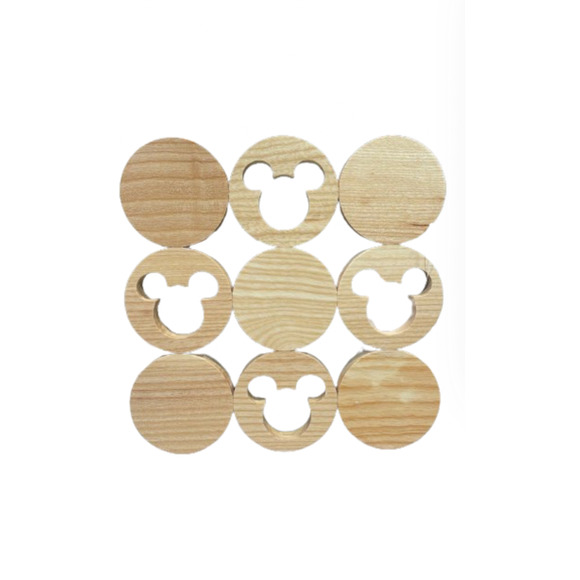 Disney Parks Homestead Collection Wood Mickey Mouse Icon Trivet New with Tag - Picture 1 of 3